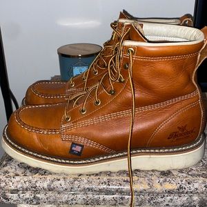 Thorogood moc toe boots